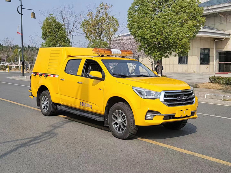 CLW5030XXHQ6型救險(xiǎn)車(chē)